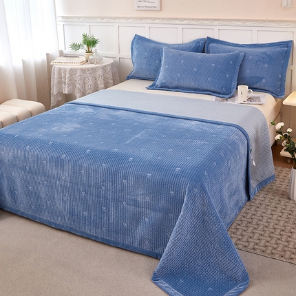 91家纺网 家纺一手货源 找家纺 （总）莎果 2024新款天丝绒刺绣款床盖三件套