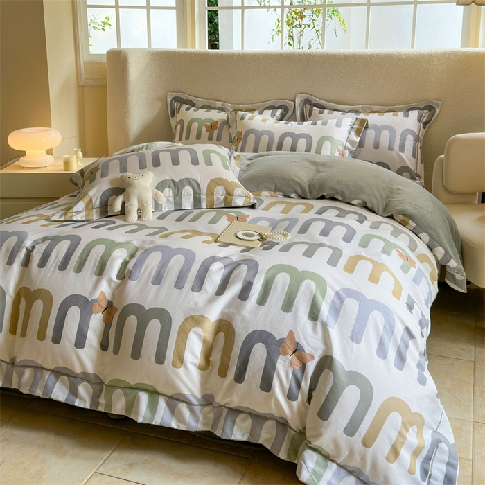 91家纺网 家纺一手货源 找家纺 7V 2025新款A纯棉B牛奶绒轻奢大宽边一字绣四件套A类133*76全棉喷气宽幅长绒棉高克重全工艺牛奶绒 字母控