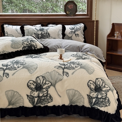 小主驾到 2024新款兔毛绒牛奶绒花边款轻奢法式赫本风四件套 五十度绿