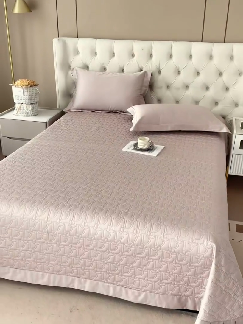 91家纺网 家纺一手货源 找家纺 金喜 2024新款100支全棉床盖三件套系列 粉灰