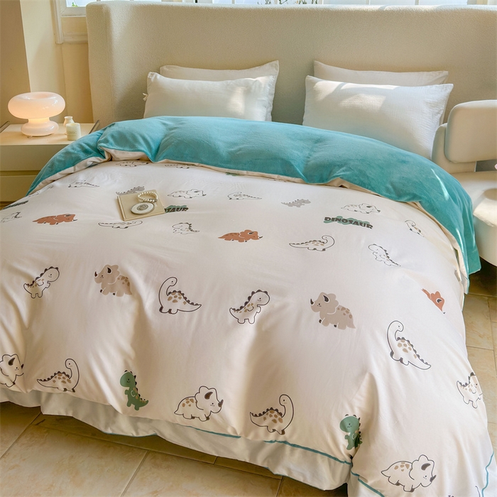 91家纺网 家纺一手货源 找家纺 7V 2024新款单件被套A纯棉B牛奶绒轻奢大宽边一字绣A类133*76全棉喷气宽幅长绒棉高克重全工艺牛奶绒 侏罗纪