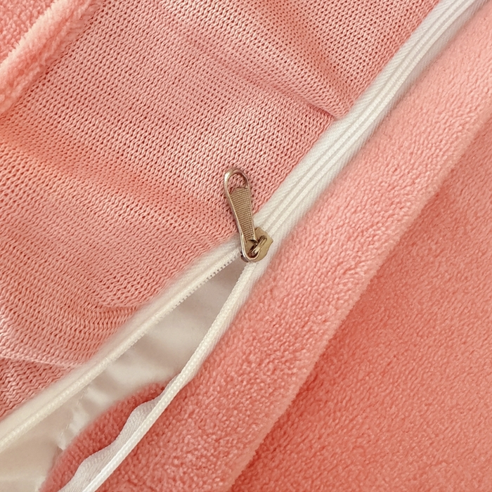 91家纺网 家纺一手货源 找家纺 金米诺 2024新款牛奶绒毛巾绣四件套 粉玉