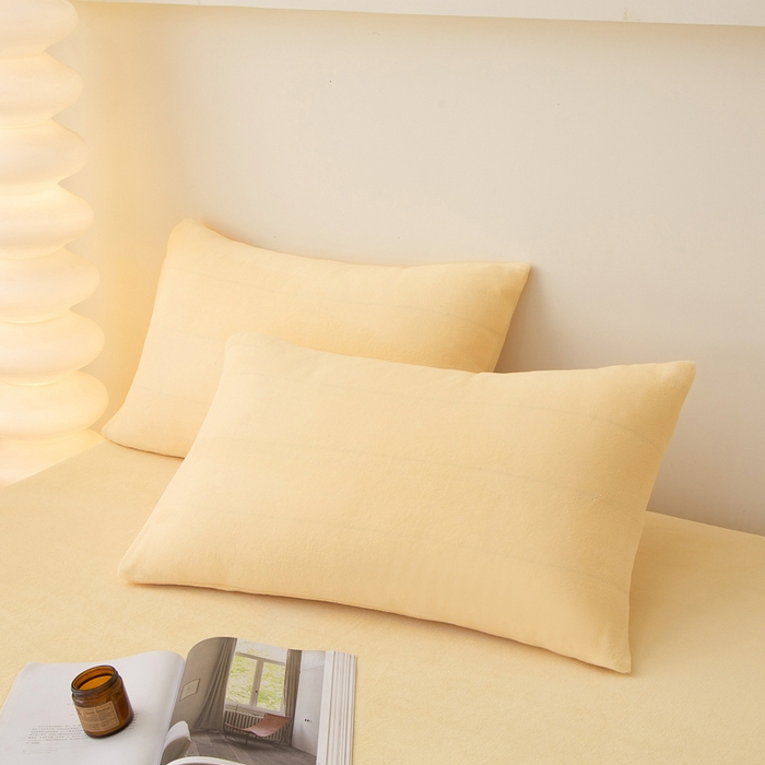 91家纺网 家纺一手货源 找家纺 棉乐町家居 2025新款舒适纯色牛奶绒床笠 婴儿黄