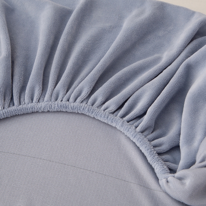 91家纺网 家纺一手货源 找家纺 棉乐町家居 2025新款舒适纯色牛奶绒床笠 银灰色