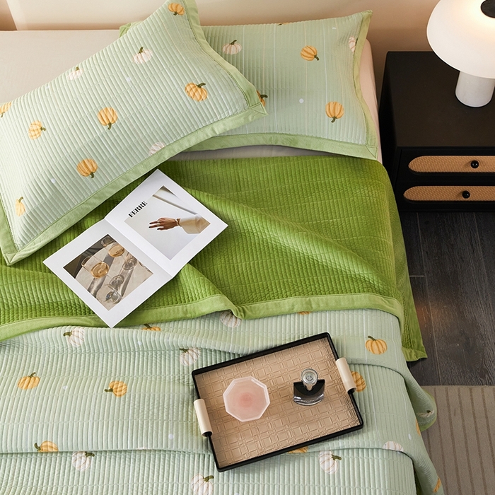 91家纺网 家纺一手货源 找家纺 莎果家纺 2025秋冬一面天丝一面绒高温砂洗床盖三件套 小南瓜