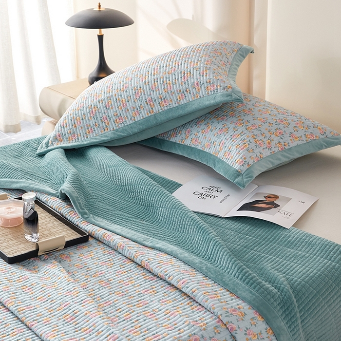 91家纺网 家纺一手货源 找家纺 莎果家纺 2025秋冬一面天丝一面绒高温砂洗床盖三件套 香悦