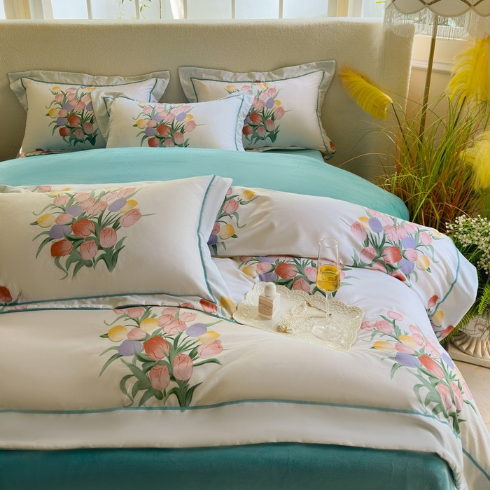 91家纺网 家纺一手货源 找家纺 7V 2024新款单件被套A纯棉B牛奶绒轻奢大宽边一字绣A类133*76全棉喷气宽幅长绒棉高克重全工艺牛奶绒 幽韵飘香