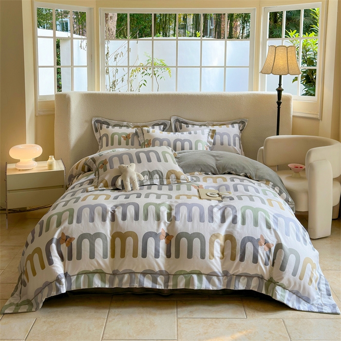 91家纺网 家纺一手货源 找家纺 7V 2025新款A纯棉B牛奶绒轻奢大宽边一字绣四件套A类133*76全棉喷气宽幅长绒棉高克重全工艺牛奶绒 字母控