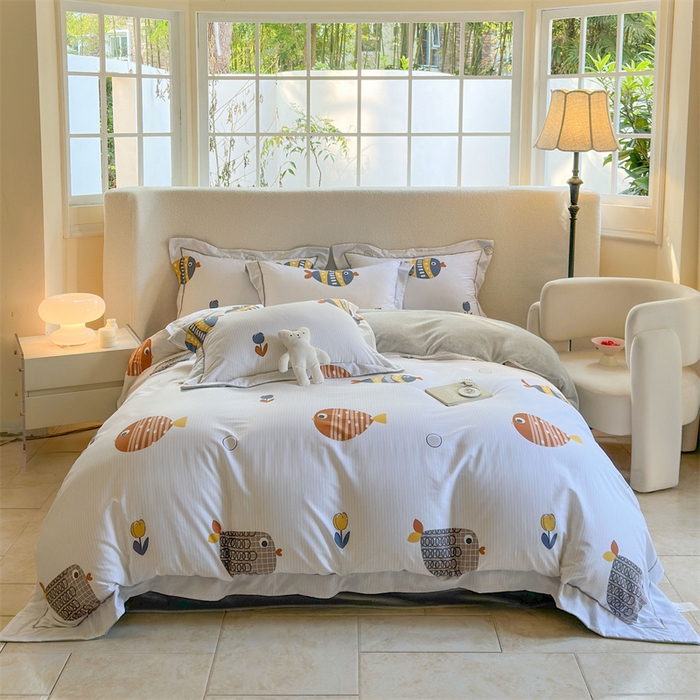 91家纺网 家纺一手货源 找家纺 7V 2025新款A纯棉B牛奶绒轻奢大宽边一字绣四件套A类133*76全棉喷气宽幅长绒棉高克重全工艺牛奶绒 罗非鱼