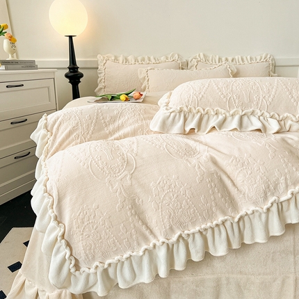 91家纺网 家纺一手货源 找家纺 （总）小主驾到 2024新款雕花绒牛奶绒花边款轻奢法式公主风四件套