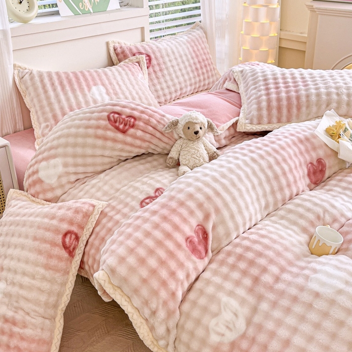 91家纺网 家纺一手货源 找家纺 （总）金喜 2024新款泡泡高克重牛奶绒四件套秋冬四件套床品-欧帝莎包边系列