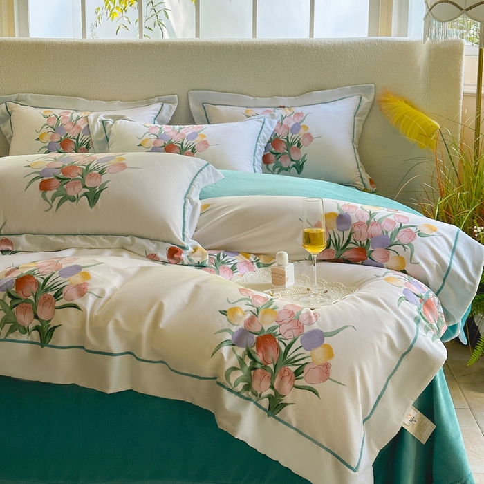 91家纺网 家纺一手货源 找家纺 7V 2024新款单件被套A纯棉B牛奶绒轻奢大宽边一字绣A类133*76全棉喷气宽幅长绒棉高克重全工艺牛奶绒 幽韵飘香