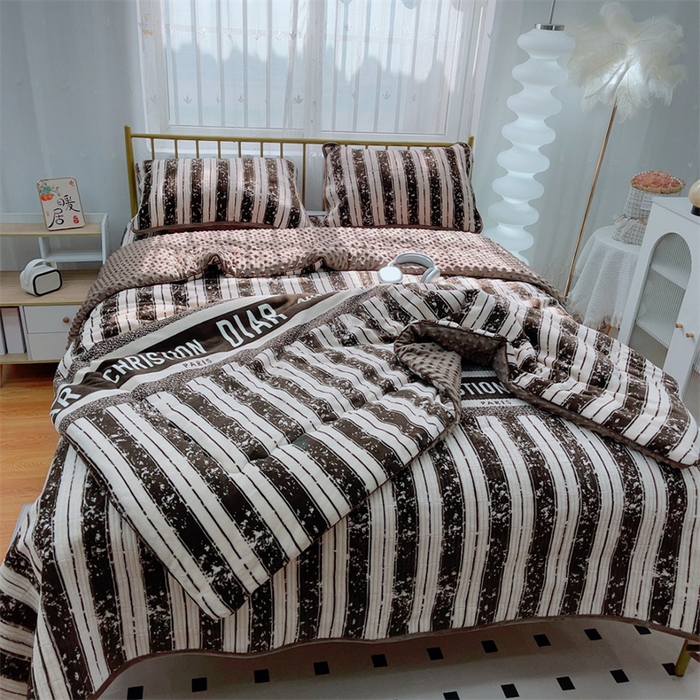 91家纺网 家纺一手货源 找家纺 暖居 2024新款牛奶绒豆豆被床盖四件套 印象