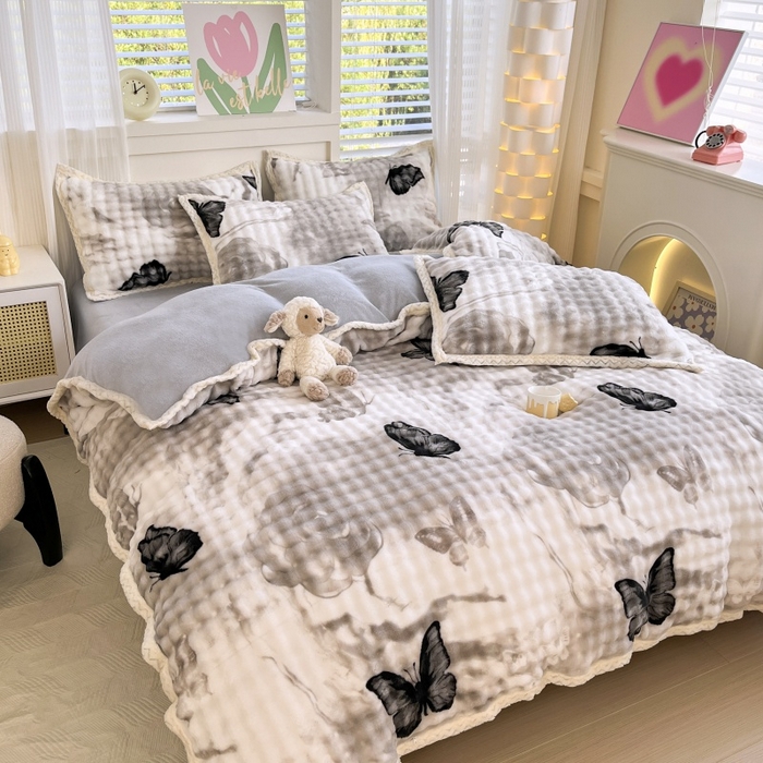 91家纺网 家纺一手货源 找家纺 金喜 2024新款泡泡牛奶绒四件套-欧帝莎 泡泡牛奶绒-蝶恋花灰