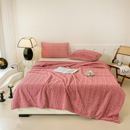 云玲时尚 2025新款高克重360g兔毛麻花绒盖毯 豆沙