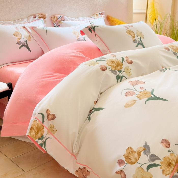 91家纺网 家纺一手货源 找家纺 7V 2024新款单件被套A纯棉B牛奶绒轻奢大宽边一字绣A类133*76全棉喷气宽幅长绒棉高克重全工艺牛奶绒 忆梦