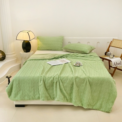 云玲时尚 2025新款高克重360g兔毛麻花绒盖毯 绿