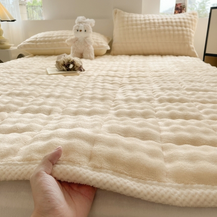卡伦家纺 2025新款兔毛绒高克重保暖床垫床褥 珍珠白