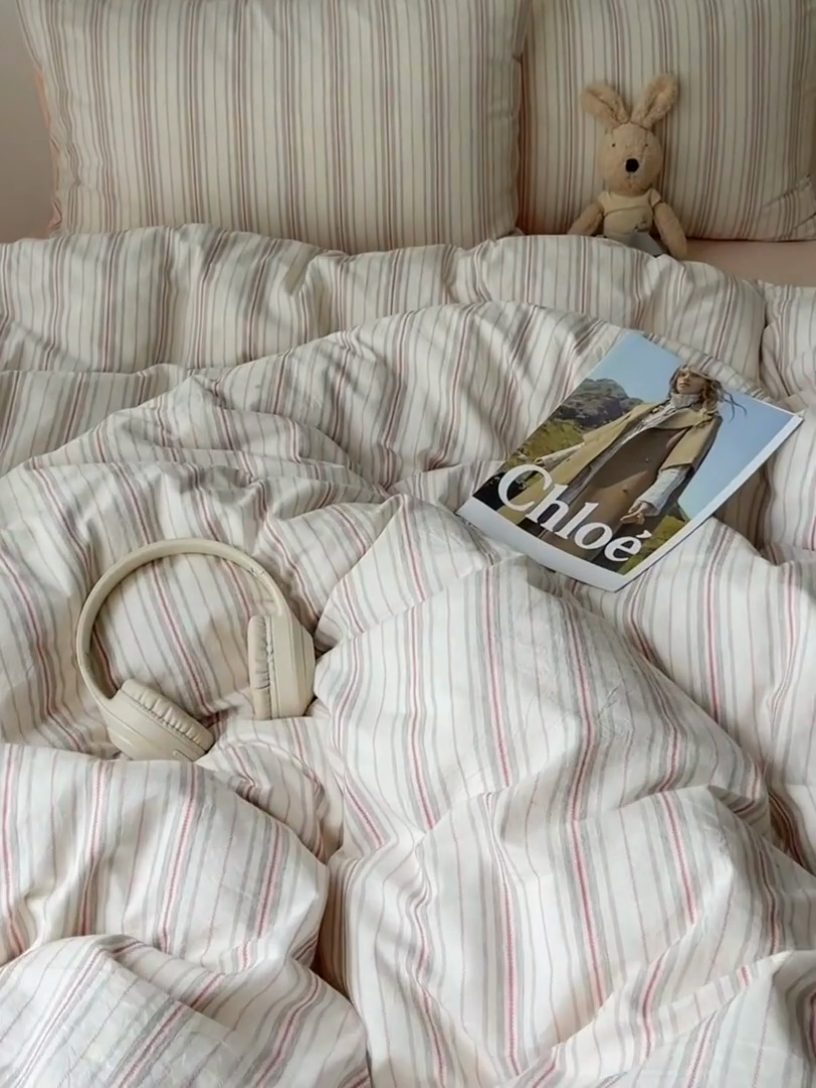 91家纺网 家纺一手货源 找家纺 繁花家居 2024新款亲肤混搭印花四件套系列（提供买家秀） 粉条粉底