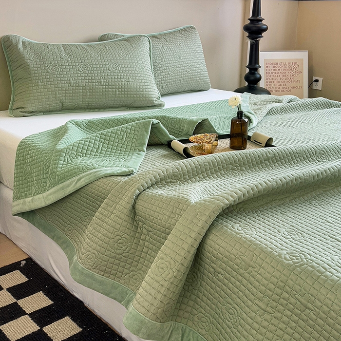 91家纺网 家纺一手货源 找家纺 羽爱家纺 2024新款A类莫代尔宝宝绒床盖三件套 艾绿