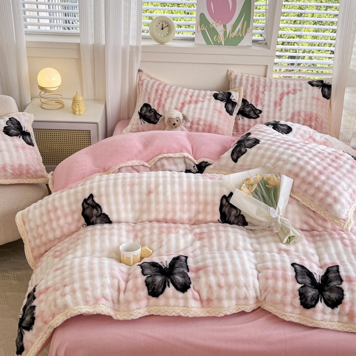 91家纺网 家纺一手货源 找家纺 金喜 2024新款泡泡牛奶绒四件套-欧帝莎 泡泡牛奶绒-蝶恋花粉