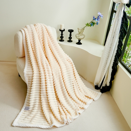 91家纺网 家纺一手货源 找家纺 （总）鹏程 24款300克抽条毛毯高克重法莱绒牛奶绒贝贝绒毛毯