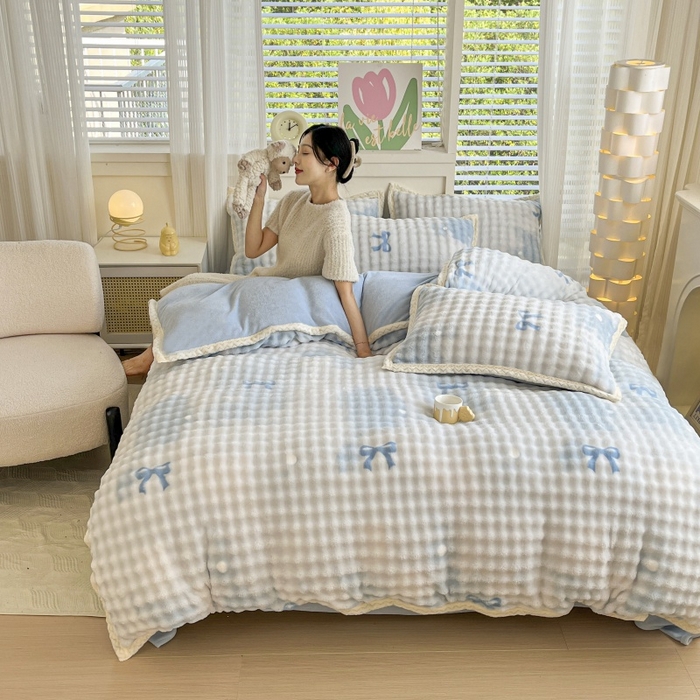 91家纺网 家纺一手货源 找家纺 金喜 2024新款泡泡牛奶绒四件套-欧帝莎 泡泡牛奶绒-拾忆蓝