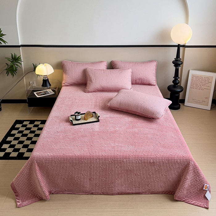 91家纺网 家纺一手货源 找家纺 羽爱家纺 2024新款A类莫代尔宝宝绒床盖三件套 豆沙粉