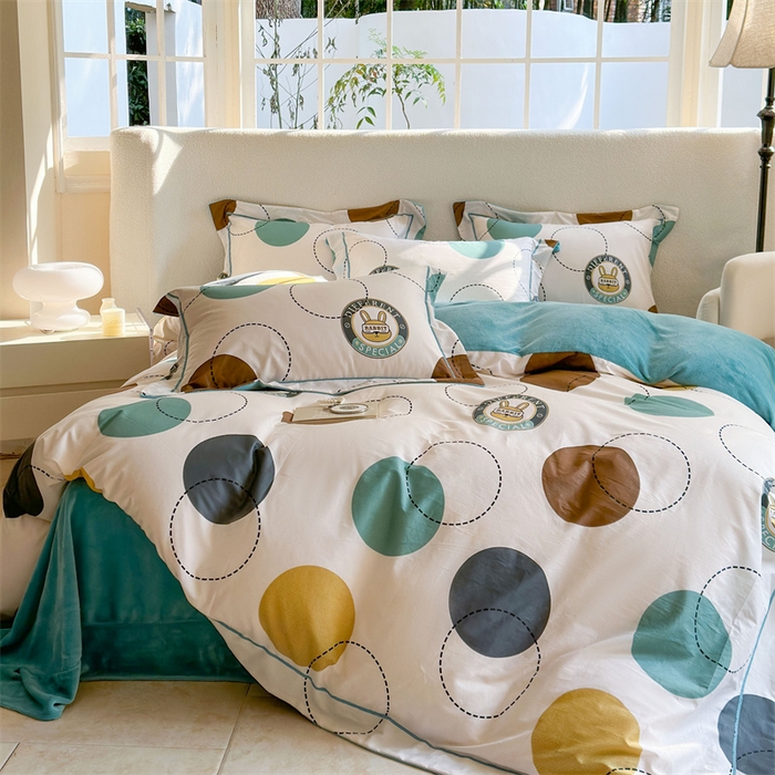 91家纺网 家纺一手货源 找家纺 7V 2025新款A纯棉B牛奶绒轻奢大宽边一字绣四件套A类133*76全棉喷气宽幅长绒棉高克重全工艺牛奶绒 动感兔