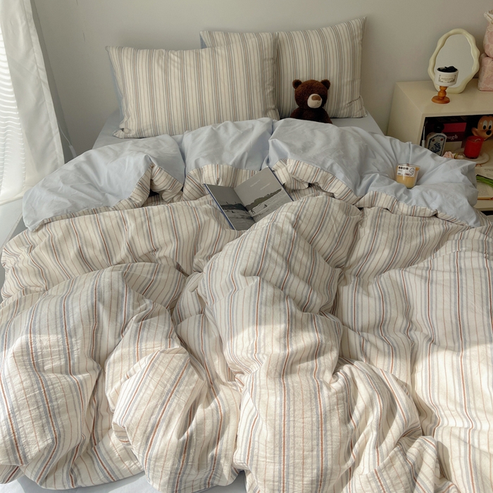 91家纺网 家纺一手货源 找家纺 繁花家居 2024新款亲肤混搭印花四件套系列（提供买家秀） 蓝条蓝底