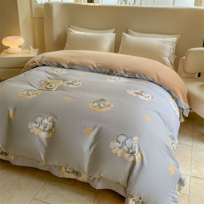 91家纺网 家纺一手货源 找家纺 7V 2024新款单件被套A纯棉B牛奶绒轻奢大宽边一字绣A类133*76全棉喷气宽幅长绒棉高克重全工艺牛奶绒 梦天使