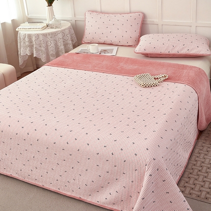 91家纺网 家纺一手货源 找家纺 （总）莎果家纺 2025冬季新款热推冬季必备寒冷的冬季有了它便多了些温暖婴儿绒+全棉床盖三件套