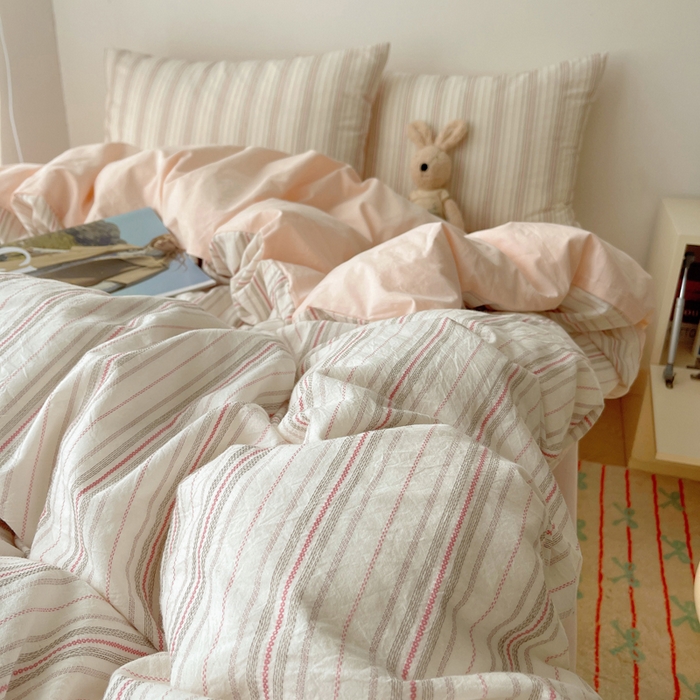 91家纺网 家纺一手货源 找家纺 繁花家居 2024新款亲肤混搭印花四件套系列（提供买家秀） 粉条粉底