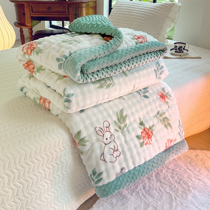 91家纺网 家纺一手货源 找家纺 优迈 2024新款兔兔绒豆豆被冬被子被芯 兔个乐呵