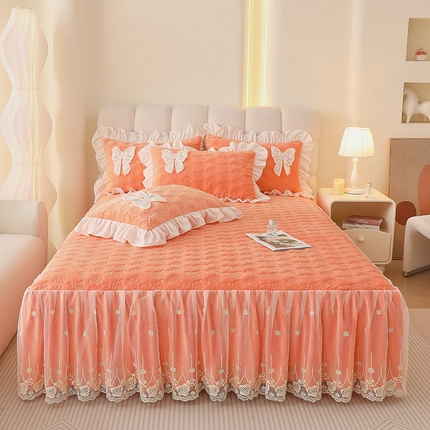 91家纺网 家纺一手货源 找家纺 （总）情恒家纺 2025新款A类婴儿绒全夹棉奶油风（蝴蝶结)床裙三件套