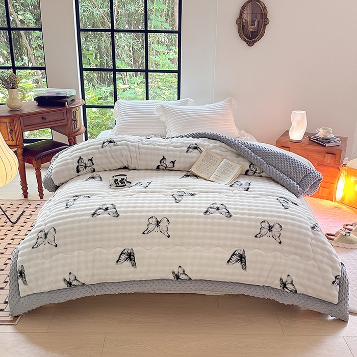 91家纺网 家纺一手货源 找家纺 优迈 2024新款兔兔绒豆豆被冬被子被芯 愿君福蝶