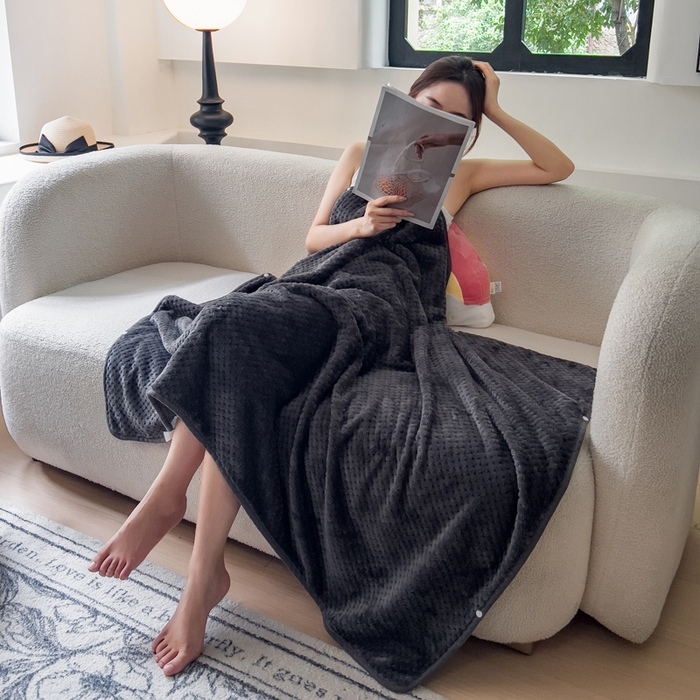 91家纺网 家纺一手货源 找家纺 卡琪曼 2024新款加厚保暖菠萝格披肩毯子毛毯 星耀黑