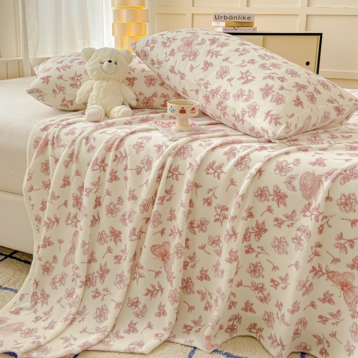 91家纺网 家纺一手货源 找家纺 金丝鸟家纺 2024新款200g牛奶绒单床单系列 飞花粉