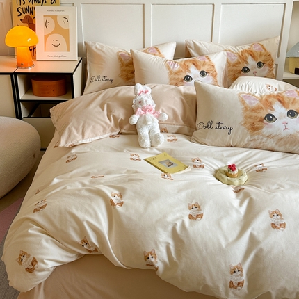 91家纺网 家纺一手货源 找家纺 （总）卡巴伦 2024新款100s长绒棉全棉数码印花磨毛嵌条款四件套