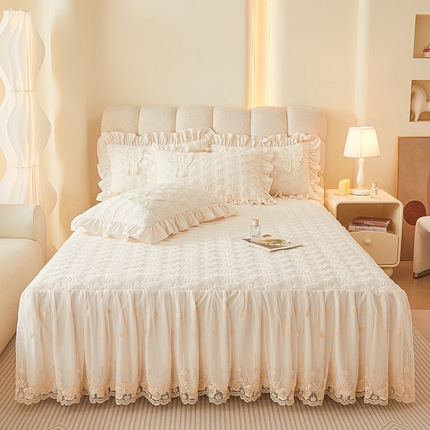 91家纺网 家纺一手货源 找家纺 （总）情恒家纺 2025新款A类婴儿绒全夹棉奶油风（蝴蝶结)床裙三件套