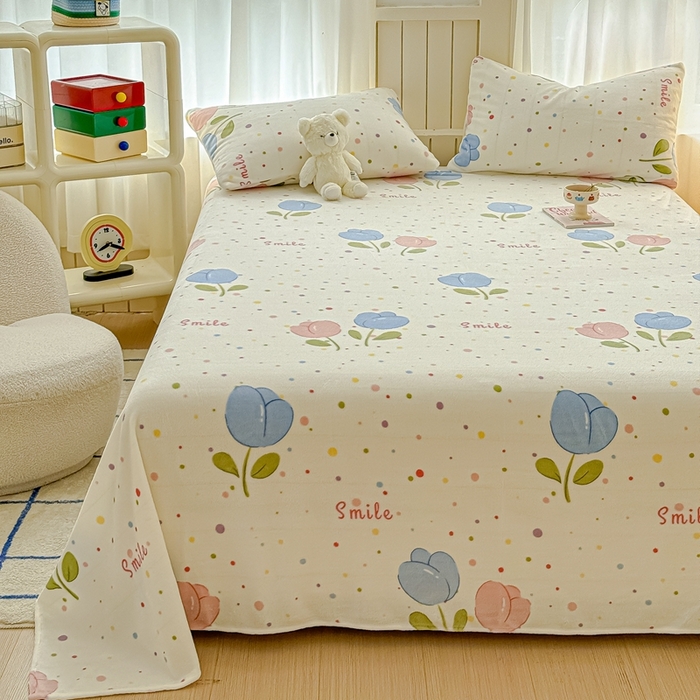 91家纺网 家纺一手货源 找家纺 金丝鸟家纺 2024新款200g牛奶绒单床单系列 蓝色花朵