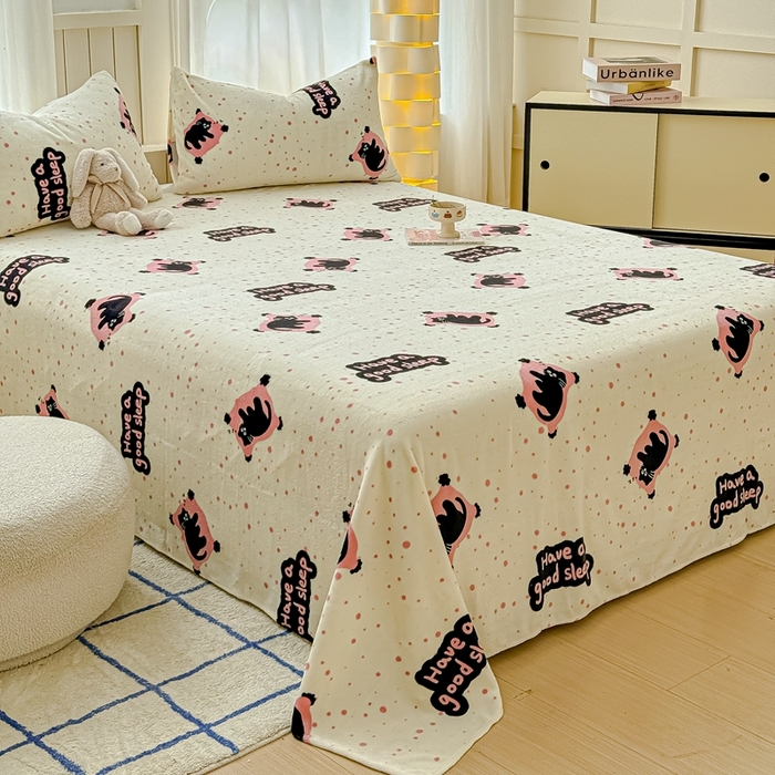 91家纺网 家纺一手货源 找家纺 金丝鸟家纺 2024新款200g牛奶绒单床单系列 粉色淘气猫