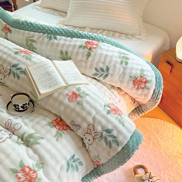 91家纺网 家纺一手货源 找家纺 优迈 2024新款兔兔绒豆豆被冬被子被芯 兔个乐呵