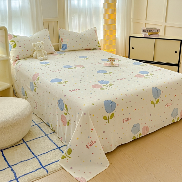 91家纺网 家纺一手货源 找家纺 金丝鸟家纺 2024新款200g牛奶绒单床单系列 蓝色花朵