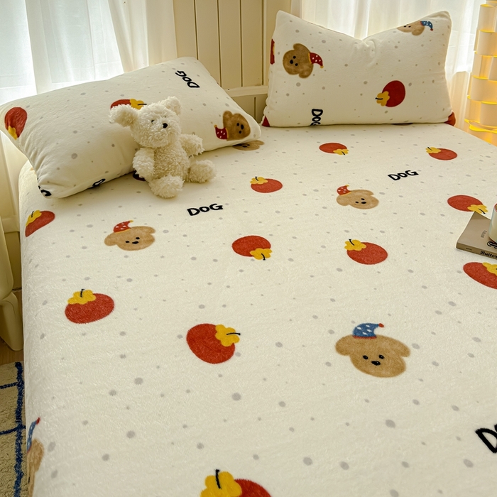 91家纺网 家纺一手货源 找家纺 金丝鸟家纺 2024新款200g牛奶绒单床笠系列 西红柿小狗