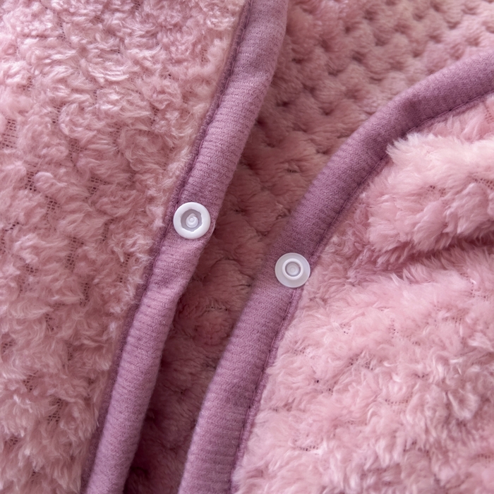 91家纺网 家纺一手货源 找家纺 卡琪曼 2024新款加厚保暖菠萝格披肩毯子毛毯 藕合紫