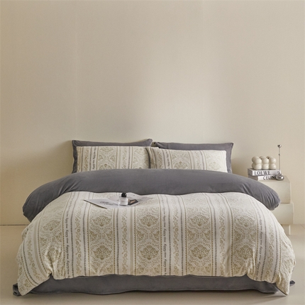 91家纺网 家纺一手货源 找家纺 （总）无界 2024新款B类色烂牛奶绒四件套-维亚纳（风格1）