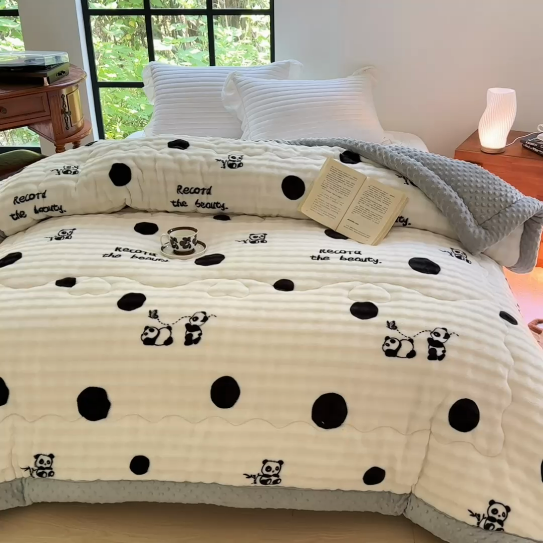 91家纺网 家纺一手货源 找家纺 优迈 2024新款兔兔绒豆豆被冬被子被芯 团团圆圆