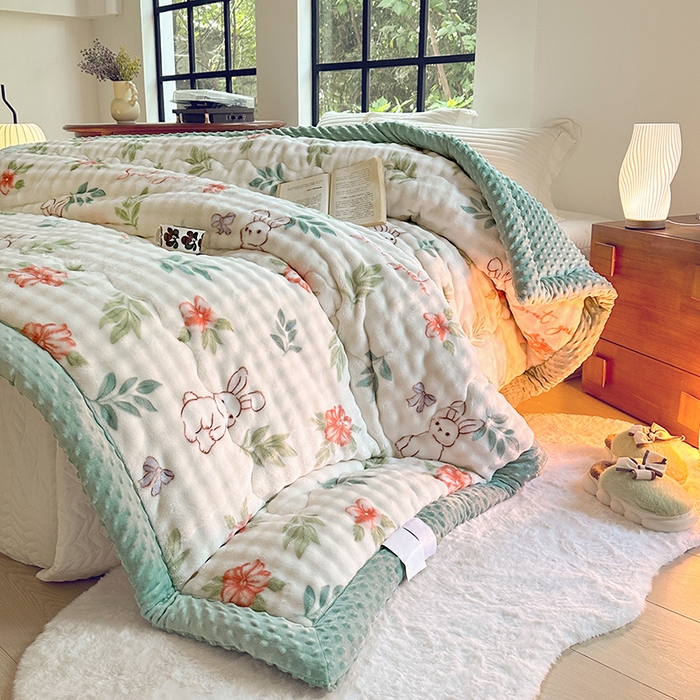 91家纺网 家纺一手货源 找家纺 优迈 2024新款兔兔绒豆豆被冬被子被芯 兔个乐呵