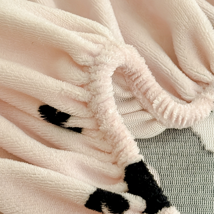 91家纺网 家纺一手货源 找家纺 金丝鸟家纺 2024新款200g牛奶绒单床笠系列 爱心蝴蝶结